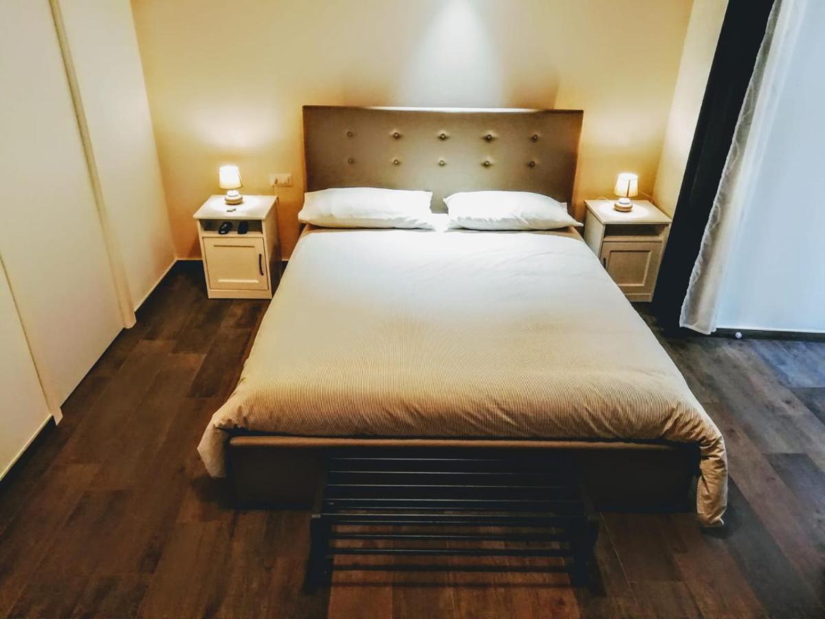 B&B Peter Pan 萨莱诺 外观 照片